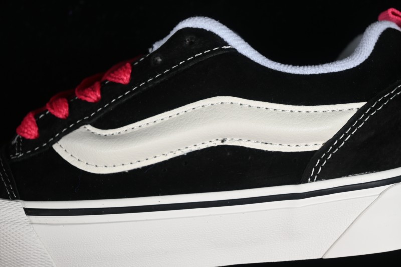 Vans Classics Knu Skool Retro Skate Shoes with Thickened Tongue and Oversized Toe - VN0009QCBLK