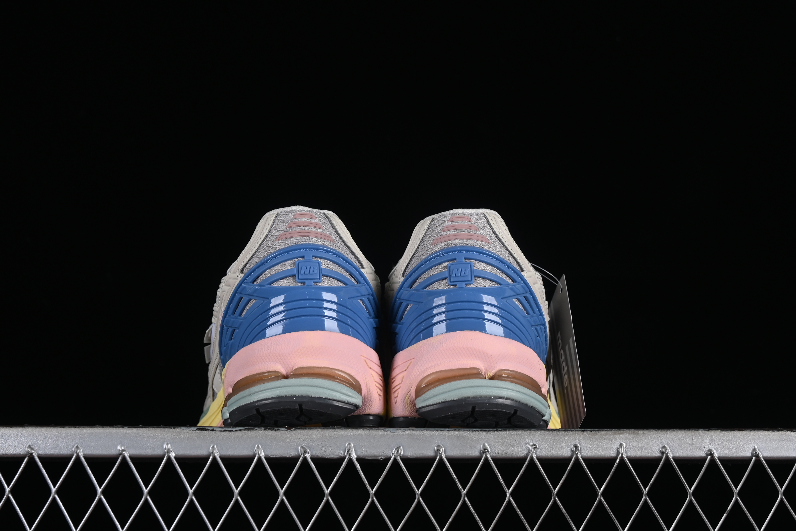 New Balance 1906 Series Retro Dad Style Casual Running Shoes - M1906NC