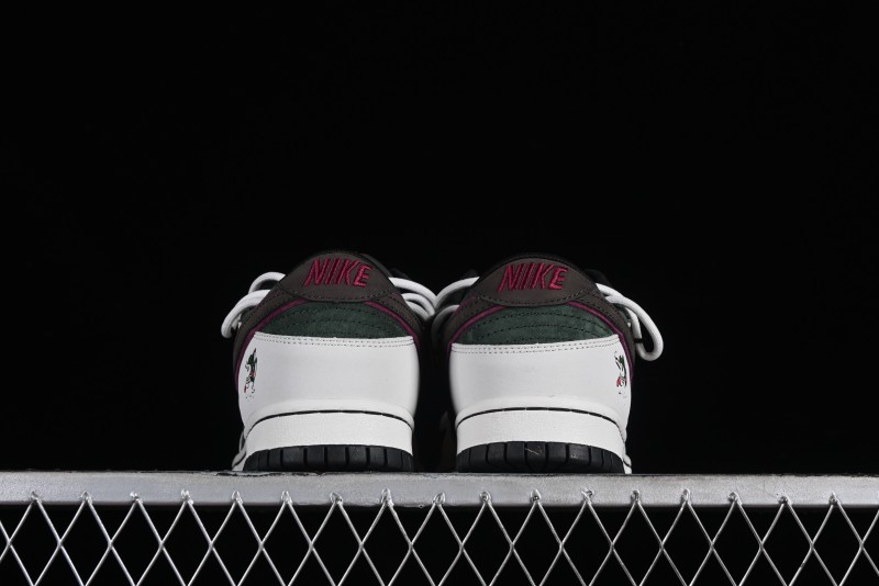 Nike SB Dunk Low Custom Collaboration Otomo Katsuhiro x Nike SB Dunk Low "Steamboy OST" - CT0856-102