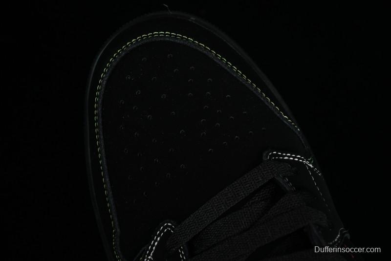 Nike Air Jordan 1 Low AJ1 Black Green Low Top Lifestyle Basketball Shoes - 338145-003