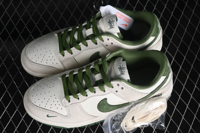 Stussy x Nike SB Dunk Low Retro Premium Casual Sneakers - DQ1098-340