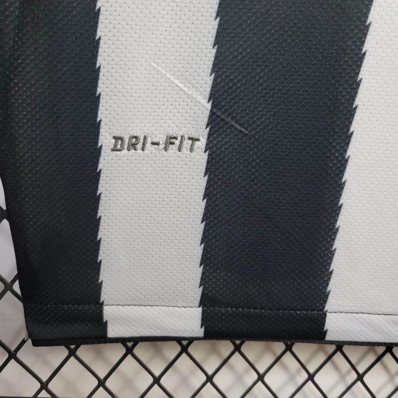 2010/11 Retro Juventus Home Jersey