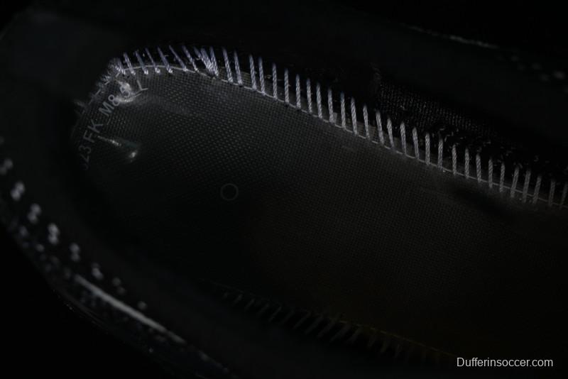 Nike Vapormax 2023 Flyknit Running Shoes with Full-Length Air Cushion - DV1678-001