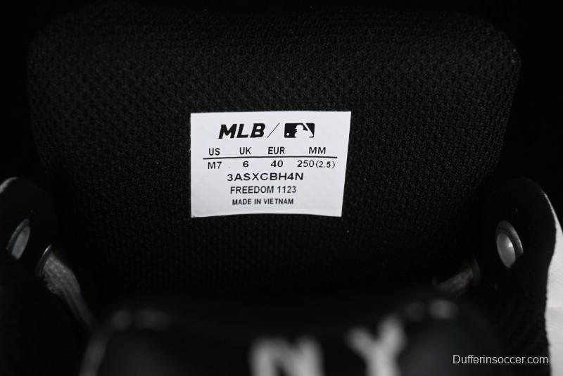 MLB Chunky Classic Base Heel Monogram Lightweight Platform Sneakers with 6cm Height Boost - 3ASXCBH4N50BKS