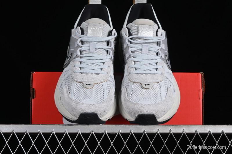 Nike Runtekk Run Retro Low-Top Running Shoes with Cushlon Midsole and Anti-Slip Design - FN6703-002