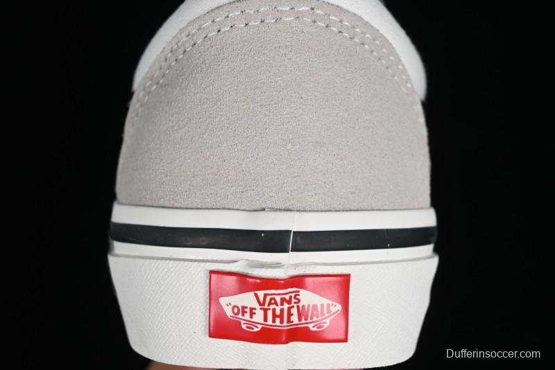 Vans Old Skool Reissue 136 Low-Top Skate Shoes with Detachable Cushioned Insole - VN000MT6KIG