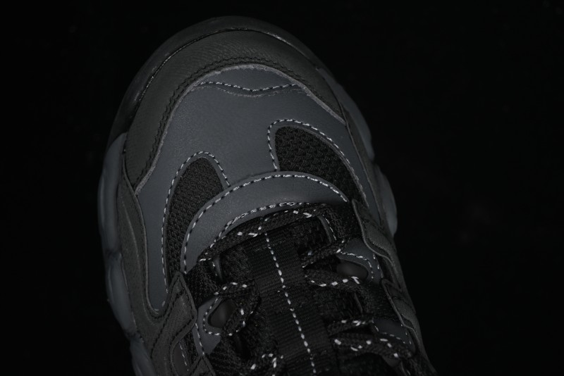 Fila Breathable Cat Paw Sneakers F12W441102FBD with Lightweight Eco-Friendly Material and Cushioned EVA Midsole