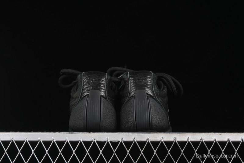 Alexander McQueen Flexion Retro Sneakers in Black with Diamond Grain Calfskin - 8.F6