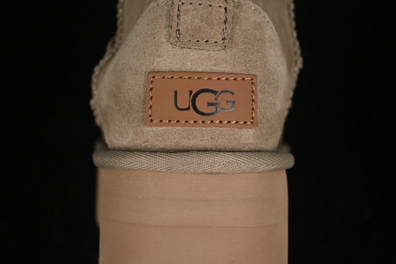 UGG Classic Ultra Mini Platform 3CM Short Boots with Genuine Shearling - 1135092