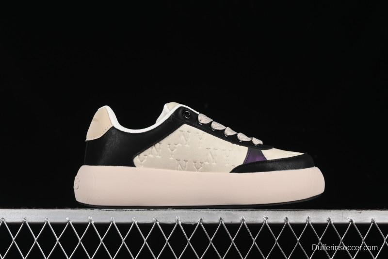 MLB Chunky Classic Base New York Yankees Lightweight Platform Casual Sneakers - 3ASXBMN4N50BKS