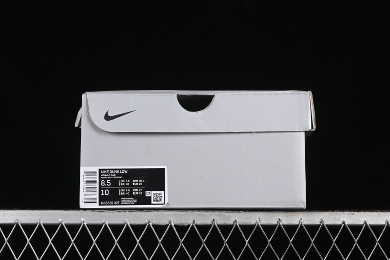 Nike SB Dunk Low Collaboration Three Swooshes Dark Blue Colorway Low-Top Casual Skateboarding Shoes - NK5639-327