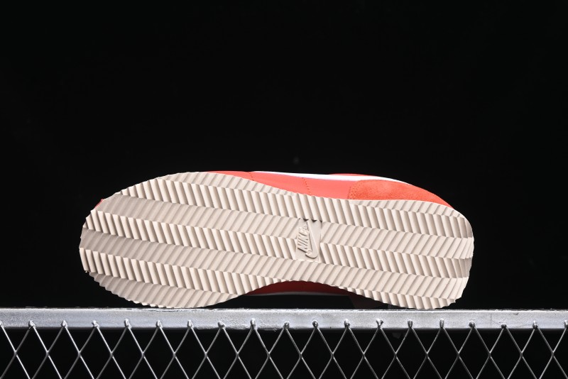 Nike Classic Cortez Leather Retro Running Shoes - DZ2795-601