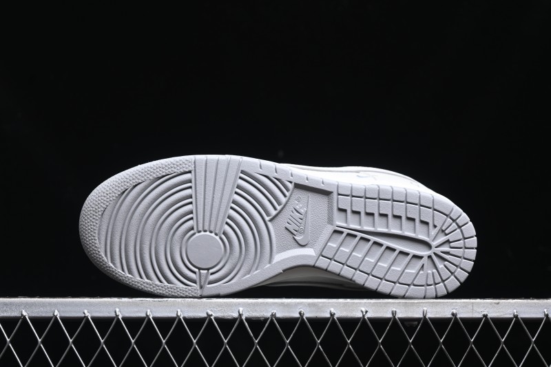 Nike Reigning Champ SB Dunk Low Casual Skate Shoes with 3M Reflective Details - RC3085-892