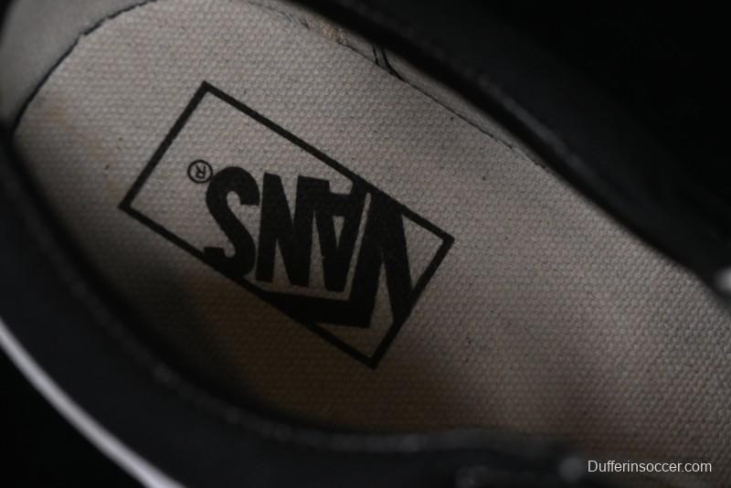 Vans Premium Old Skool Classic Black & White Low-Top Skate Shoes - VN000ZD4Y28