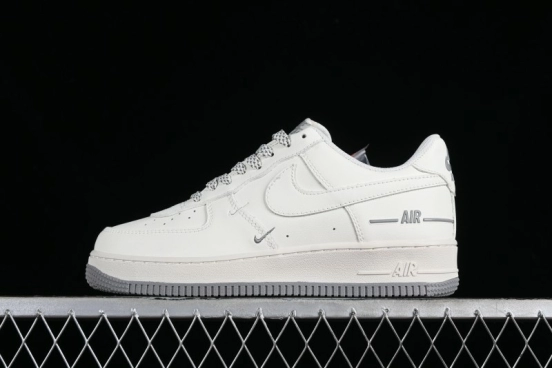 Nike Air Force 1 '07 Low Casual Sneakers with 3M Reflective Details and Full-Length Air Cushion - CJ1379-603