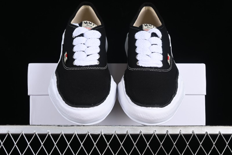 Wayne Original Sole Leather Low Sneaker with Deconstructed Ice Cream Sole - W.E5