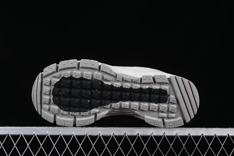 Nike Zoom Vomero Roam Marathon Retro V Casual Thick Sole Height Increasing Running Shoes - HV5951-100