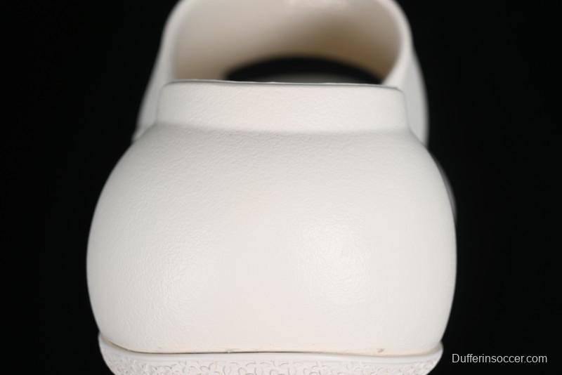 SMFK COMPASS Embossed One-Piece Platform Slides - E9066