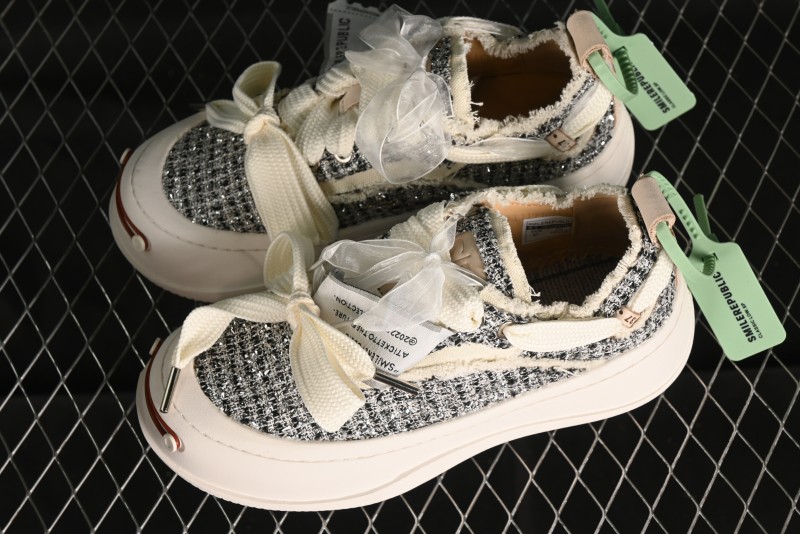 SMILEREPUBLIC SMILE Canvas Sneakers with Cut Wool Fringe and Unique Weaving - G.D4