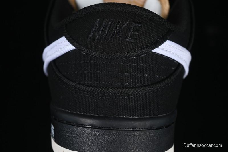 Nike SB Dunk Low Premium Skateboarding Shoes in Black and White - FN5880-001