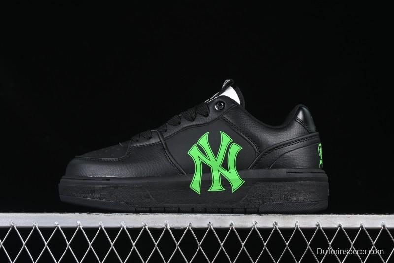 NY Yankees Black & Neon Green Sneakers - Classic Streetwear Style