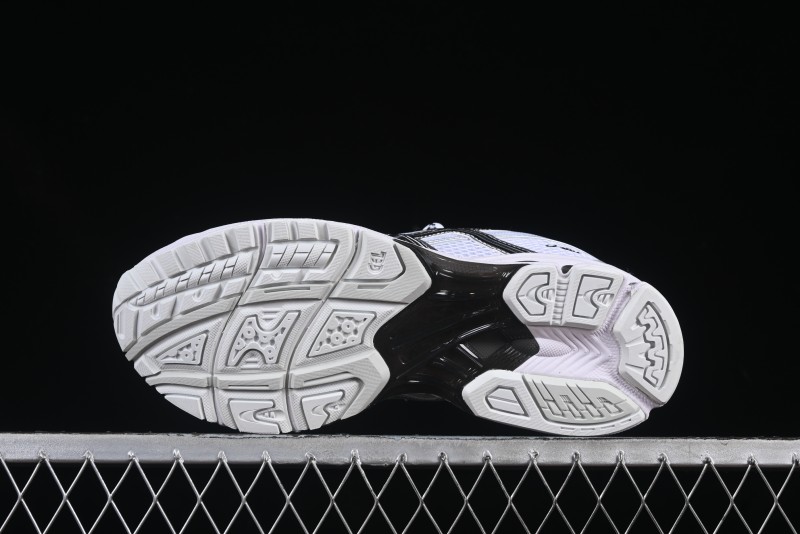 Asics Gel-Nimbus 10.1 Retro Breathable Casual Shoes with Cushioning for Men - 1203A780-101