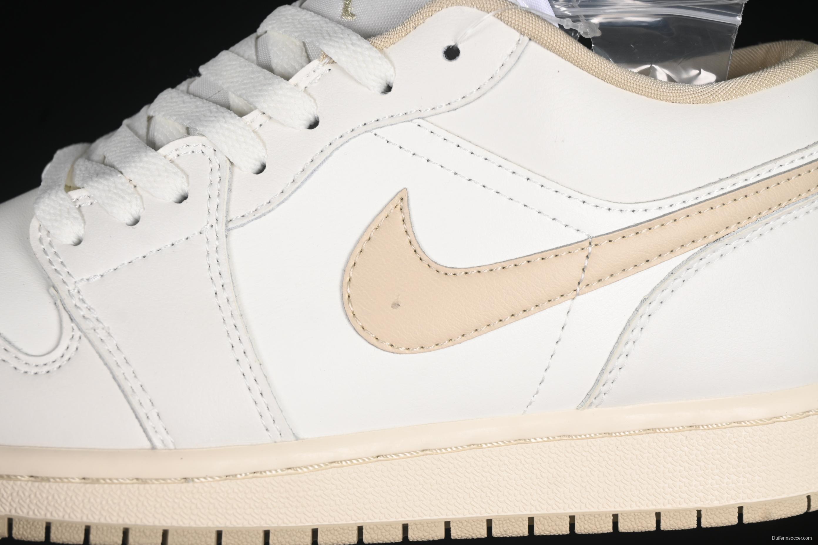 Nike Air Jordan 1 Low AJ1 Casual Sneakers in White - DC0774-112