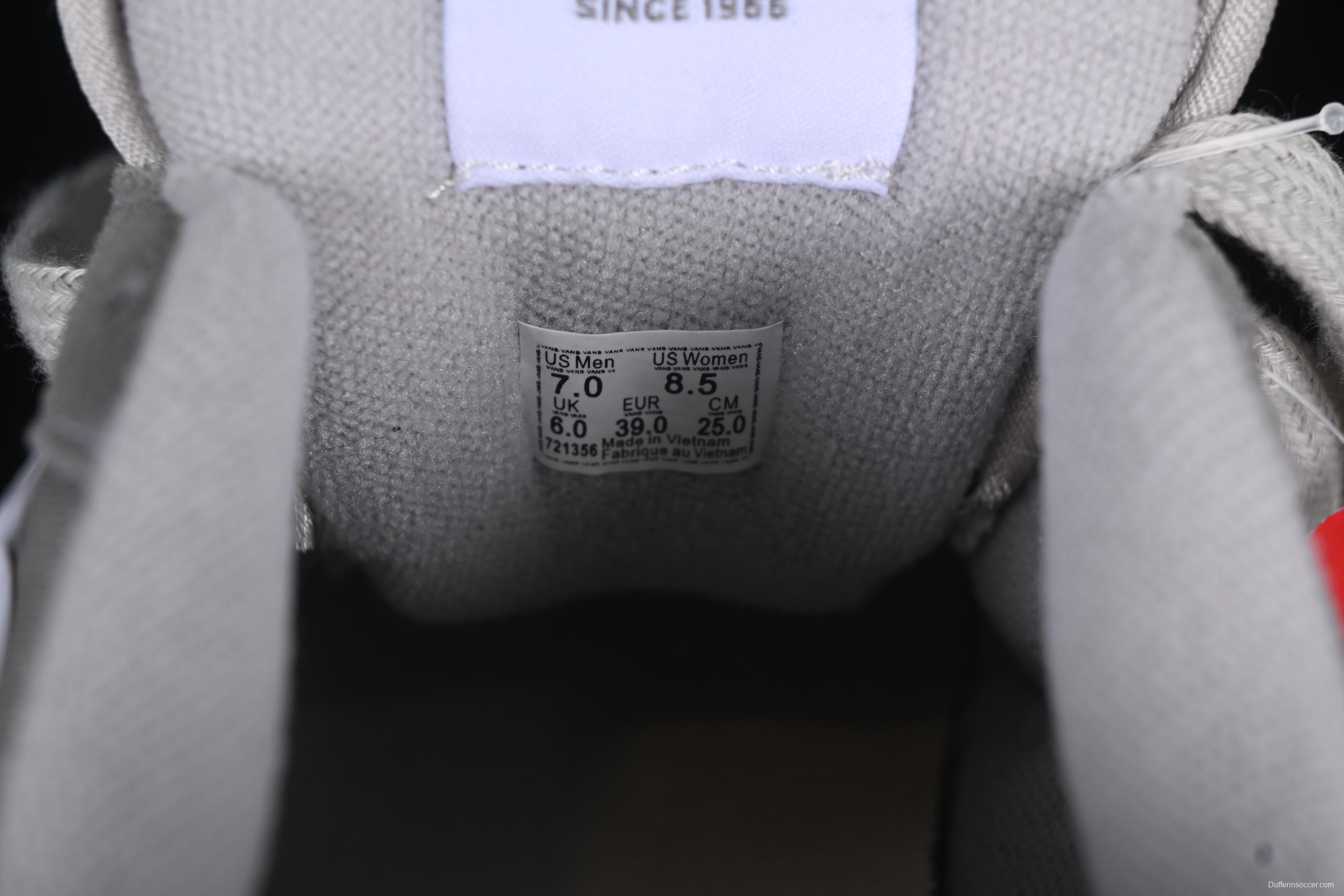 Vans Knu Skool Low-Top Retro Chunky Sneakers - VN000CS0BGG