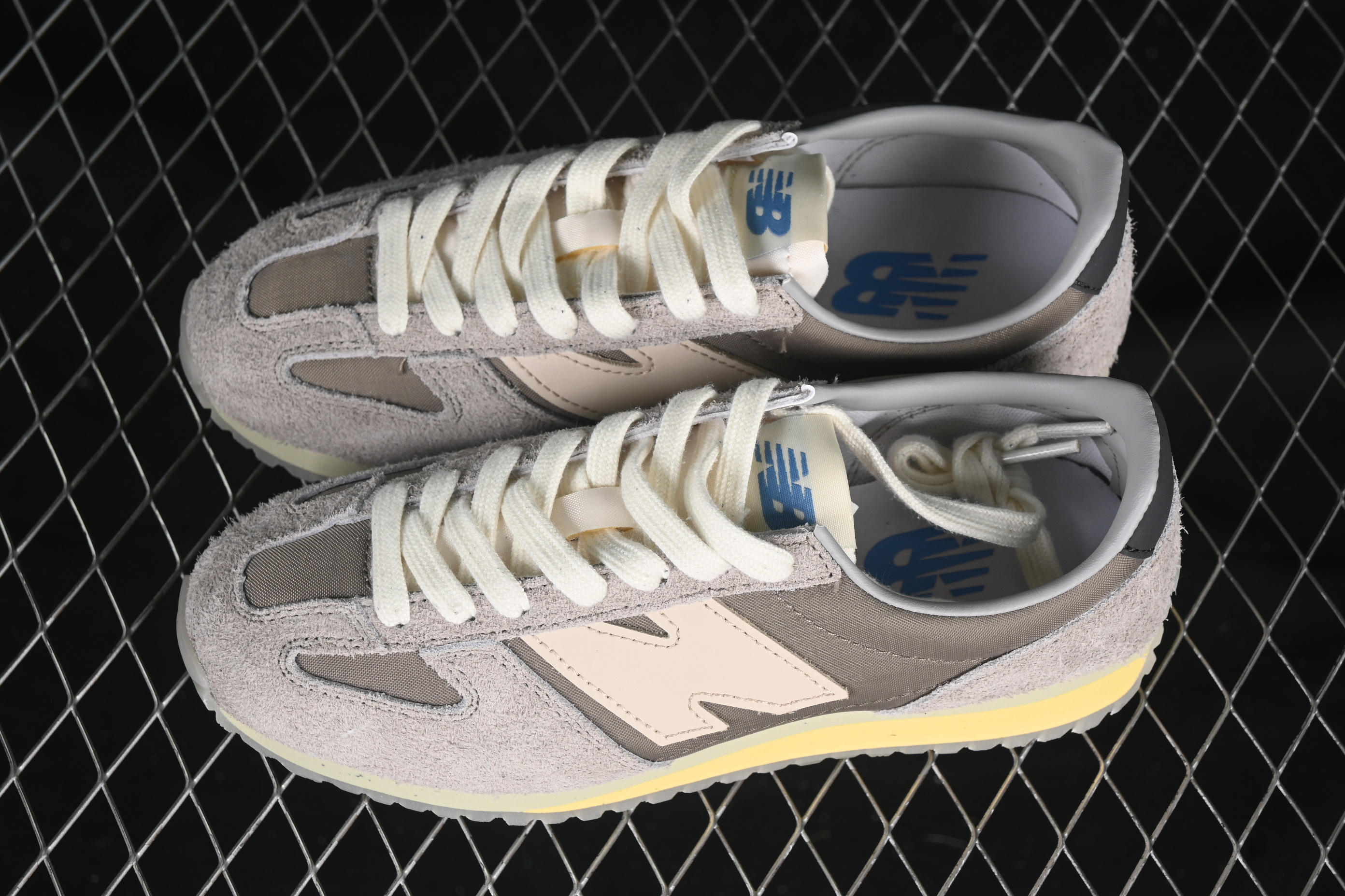 New Balance NB471 Series Fabric and Leather Casual Lifestyle Shoes - U471GR