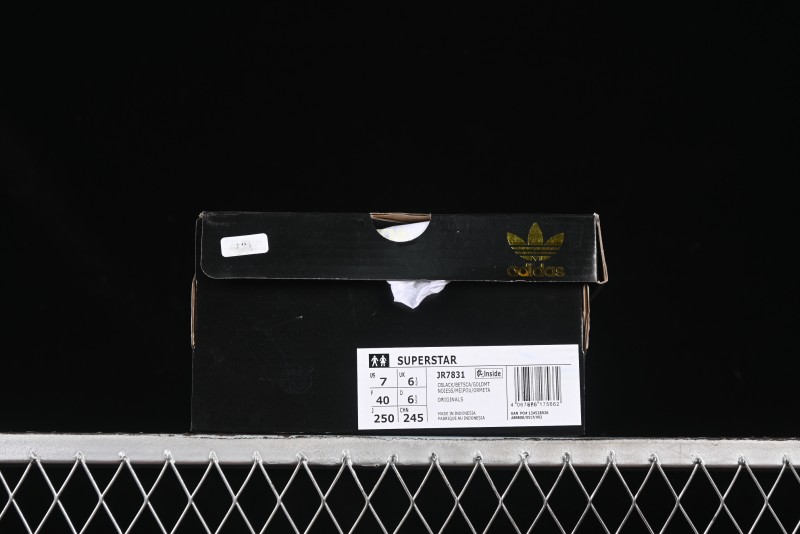 Adidas Superstar JR7831 Shell Toe Casual Sneakers - JR7831