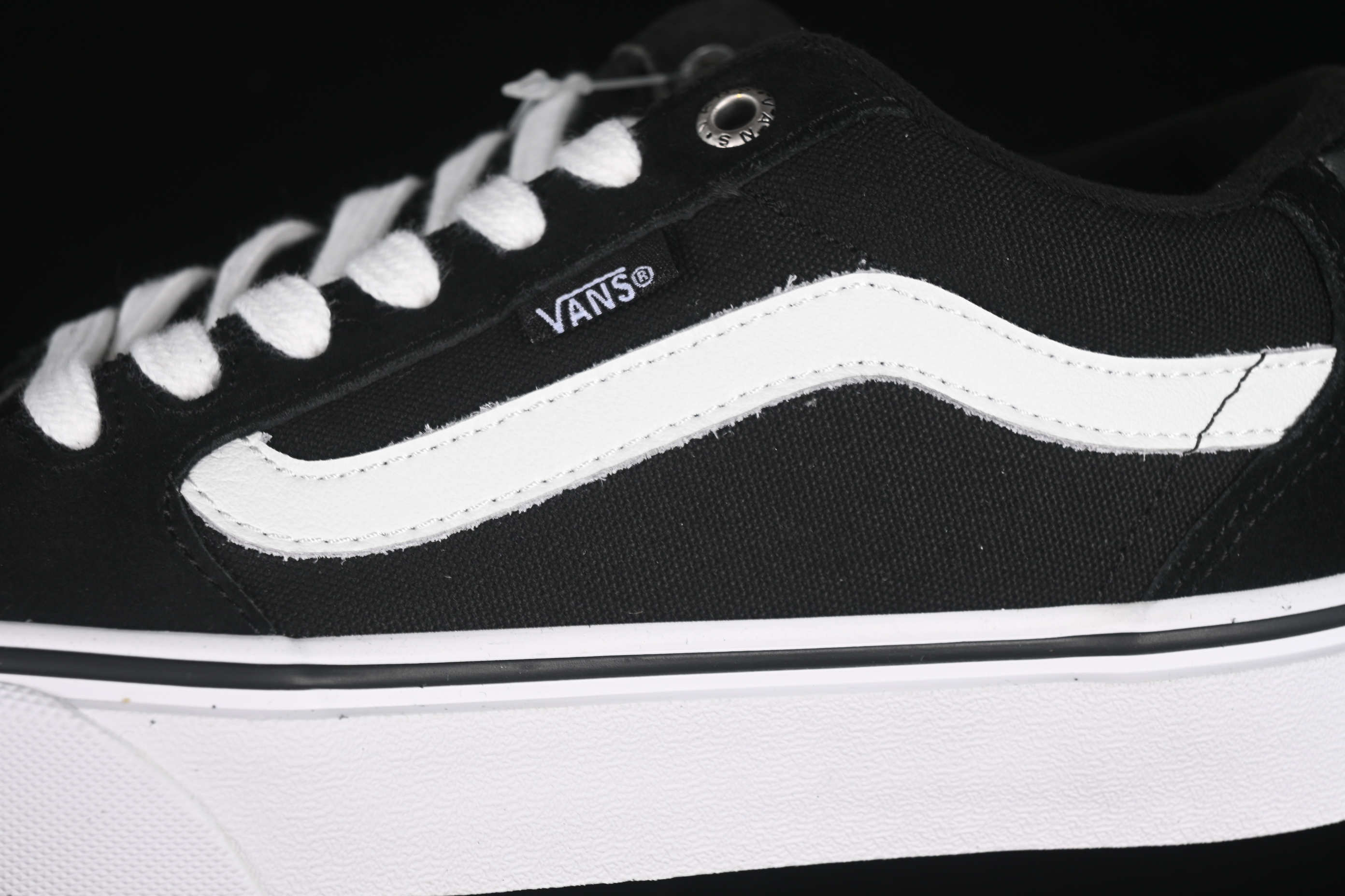 Vans Faulkner Low Top Casual Skate Shoes - VN000SJVC4R