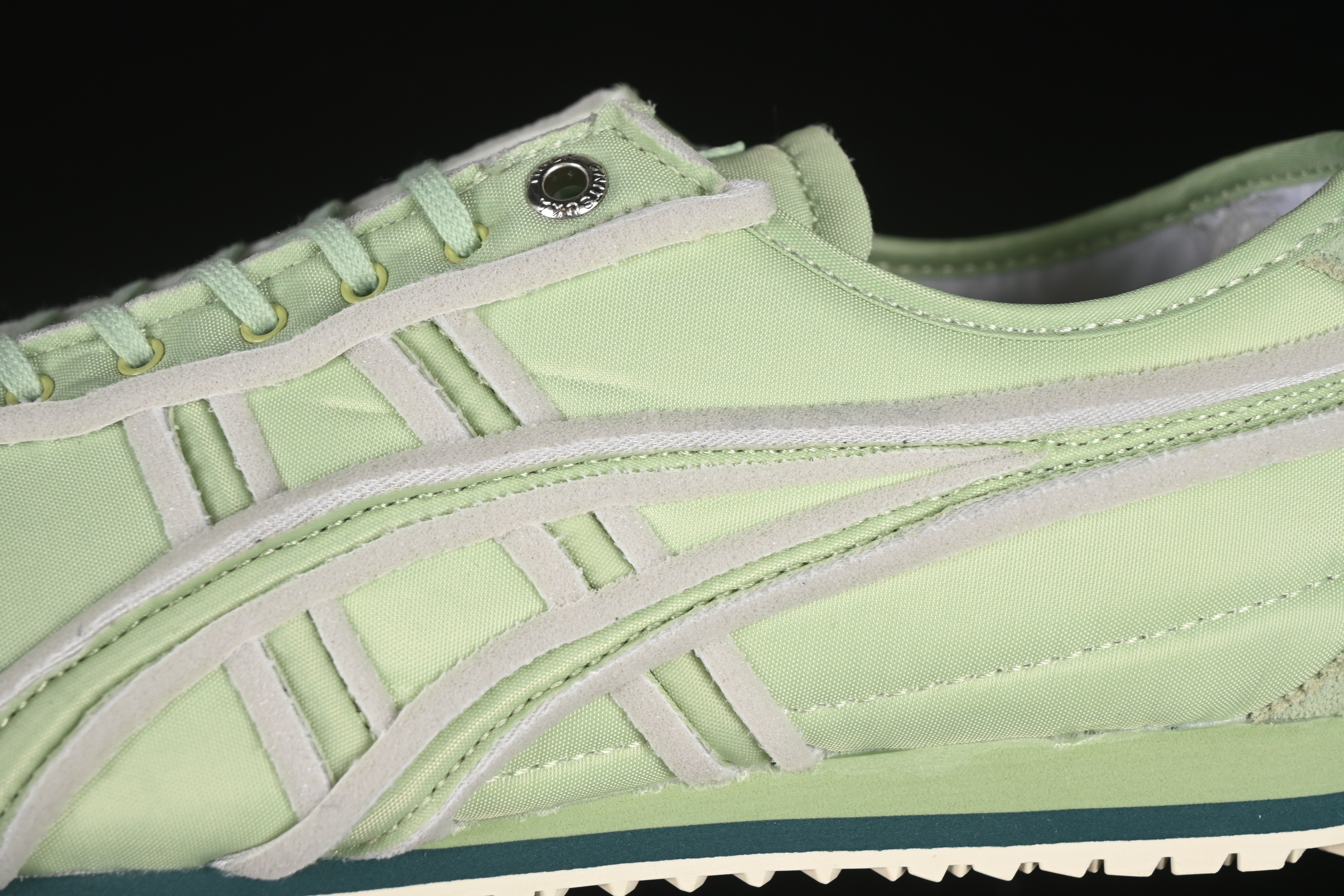 Onitsuka Tiger Mexico 66 SD Low-Top Casual Running Shoes - 1183C115-300