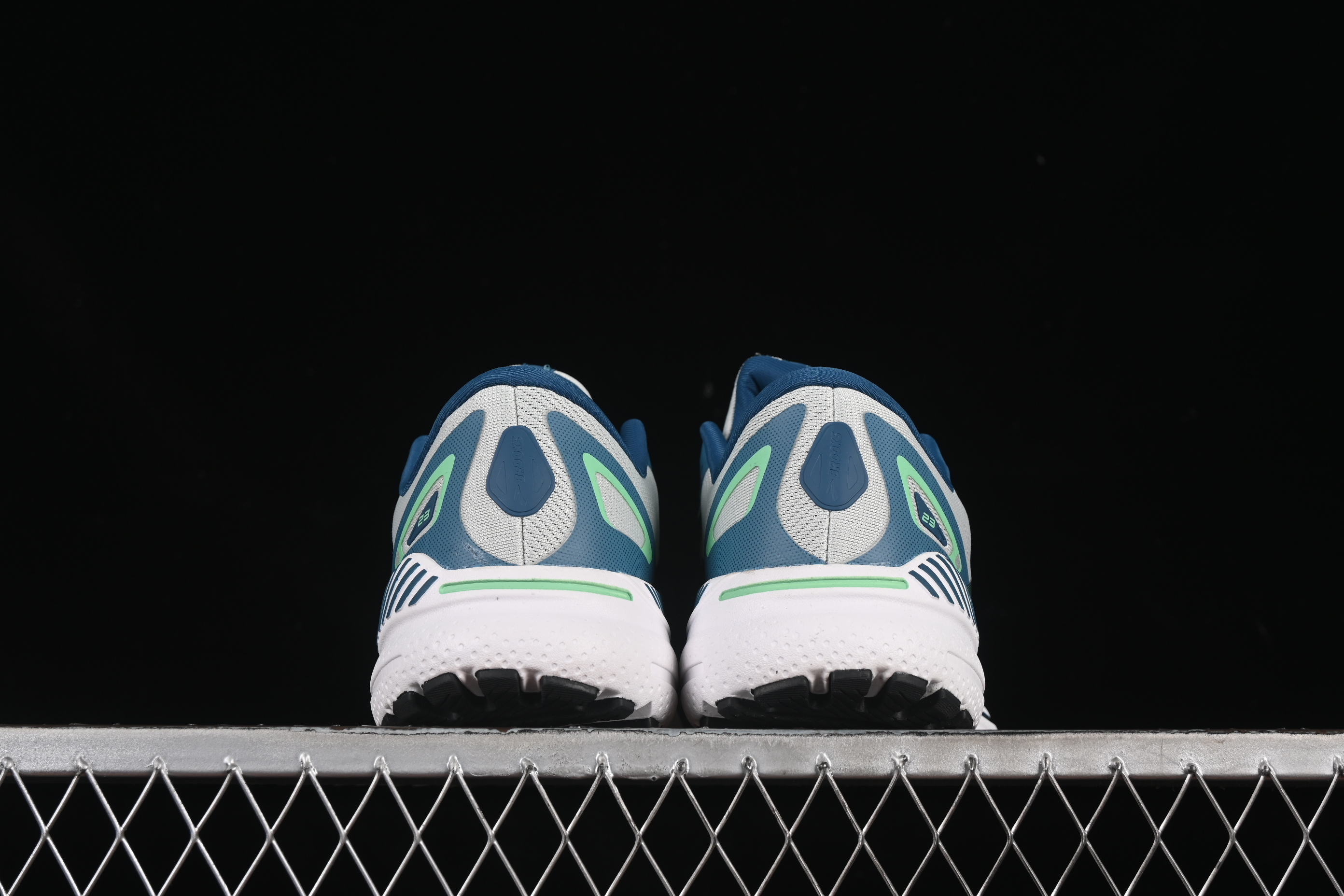 Brooks Adrenaline GTS 23 Mesh Running Shoes - 1103911D427