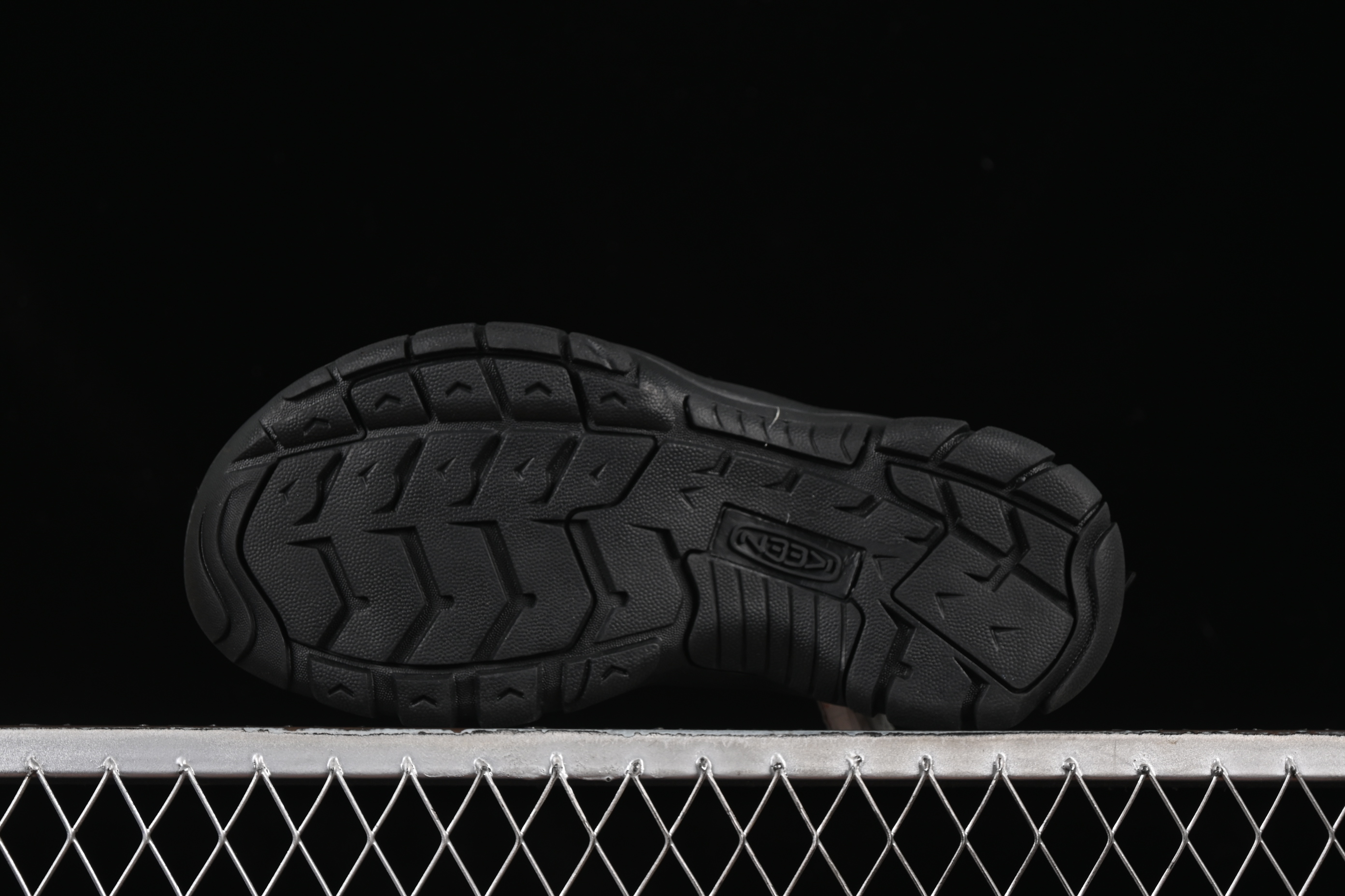 Keen Newport Summer Trendy Woven Elastic Strap Water Hiking Outdoor Sandals - 1022258 Black White