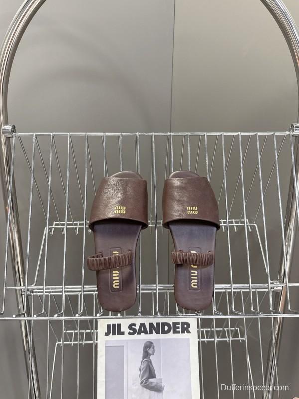 2025 Slippers Miu Miu Brown Leather Slippers LY00