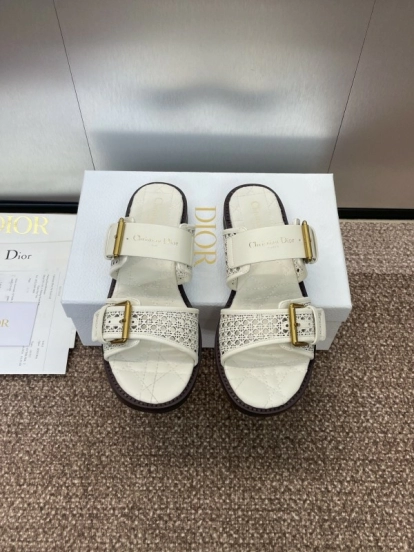2025 Women Dior White Calfskin Leather Slippers CD Logo Buckle KFY00300