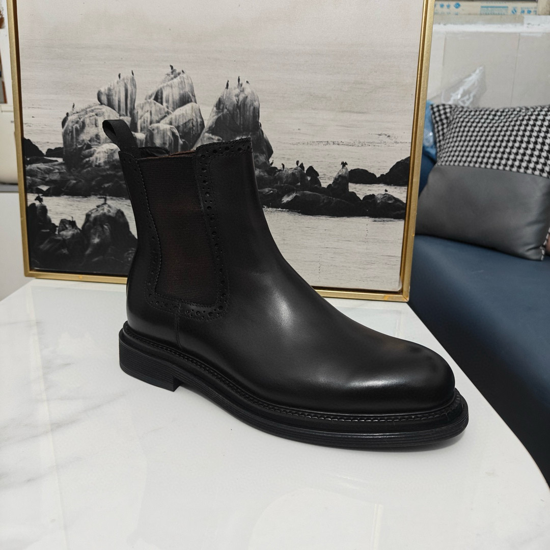 2024 Men Dolce & Gabbana Black Leather Chelsea Boots MJ00530