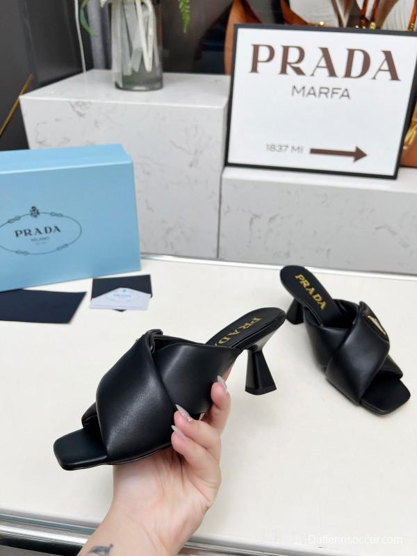 2025 Women Prada Black Leather Slippers LY00270