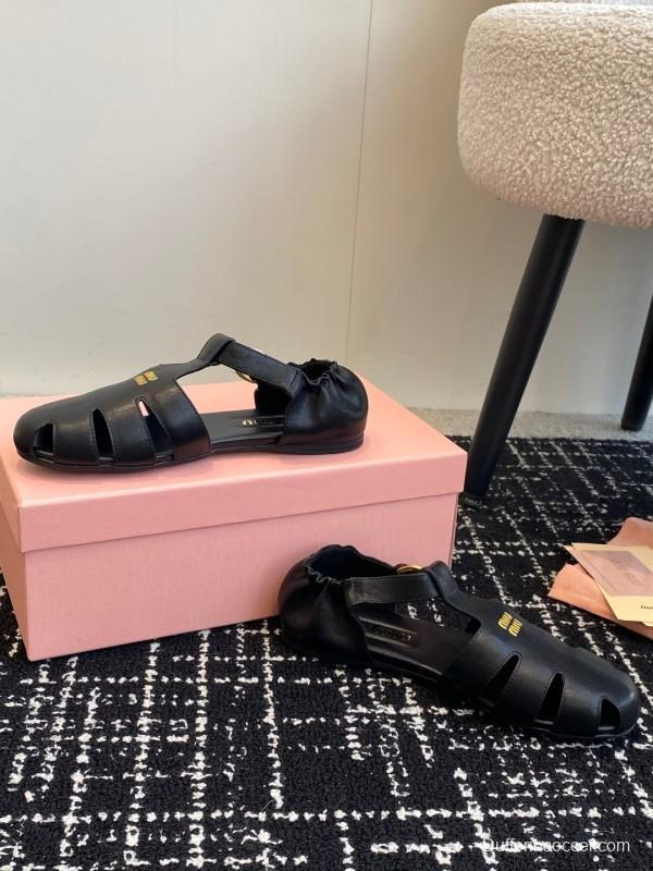 2025 Women Miu Miu Black Leather Flat Roman Sandals