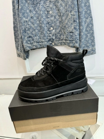 2024 Unisex UGG black suede platform boots