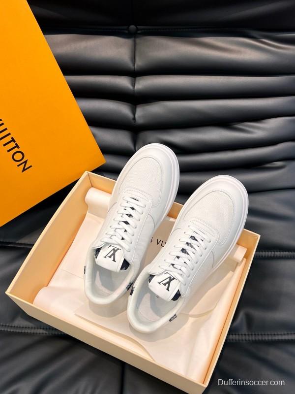2024 Men Louis Vuitton White Leather Sneakers MJ00400