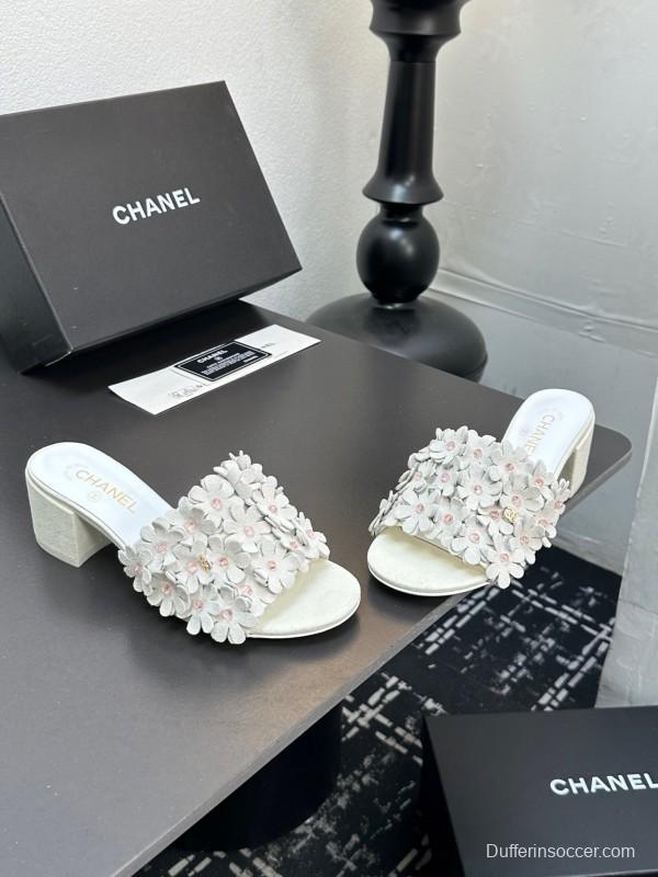 2025 Women Chanel White Leather Sandals