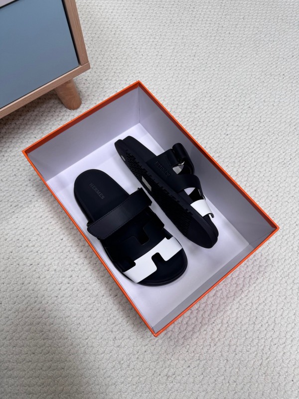 2025 Slippers Hermès Black White Leather Slippers