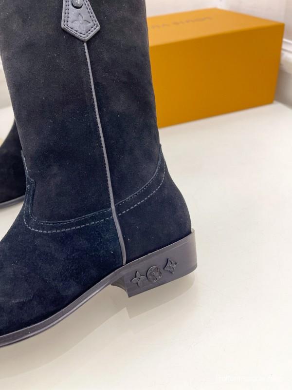 2024 Women Louis Vuitton Black Suede Boots MJ00440