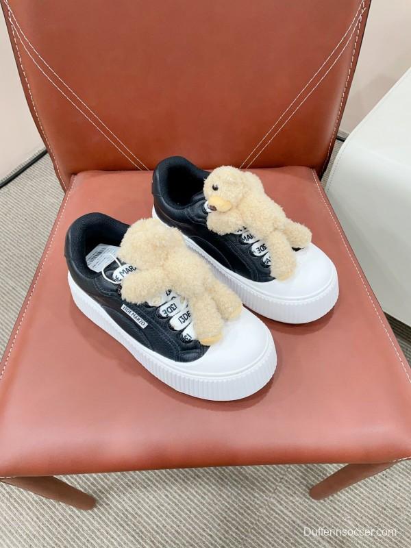 2025 Women 13DE MARZO Black White Leather Casual Sneakers Plush Toy KFY00300