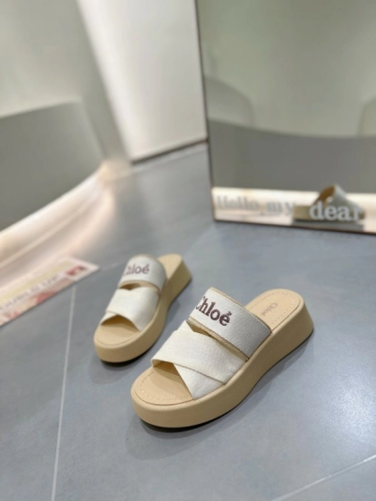 2025 Chloé White Canvas Slippers