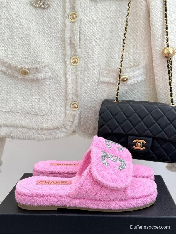 2025 Slippers Chanel Pink Terry Cloth Crystal CC Logo KFY00220