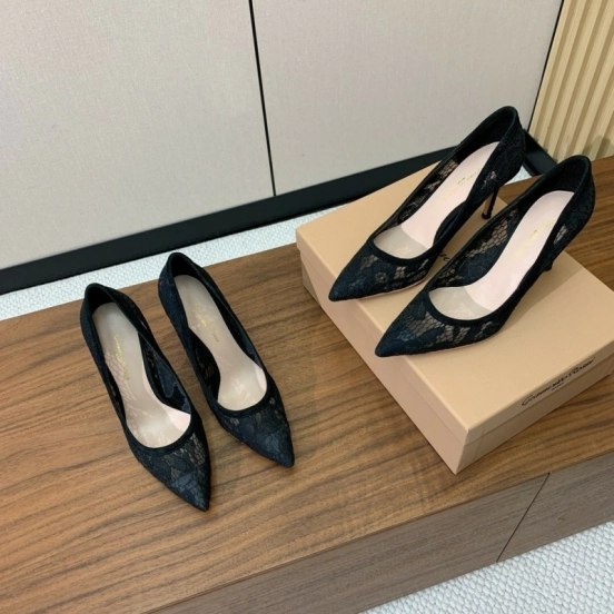 2025 Women Gianvito Rossi Black Lace Leather Pumps KFY00280