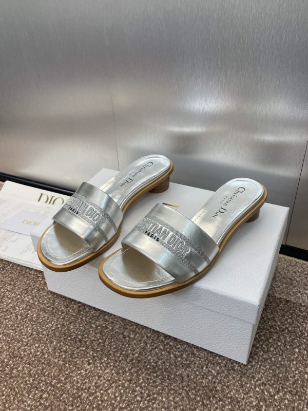 2025 Women Dior Silver Leather Slippers CD Logo KFY00300