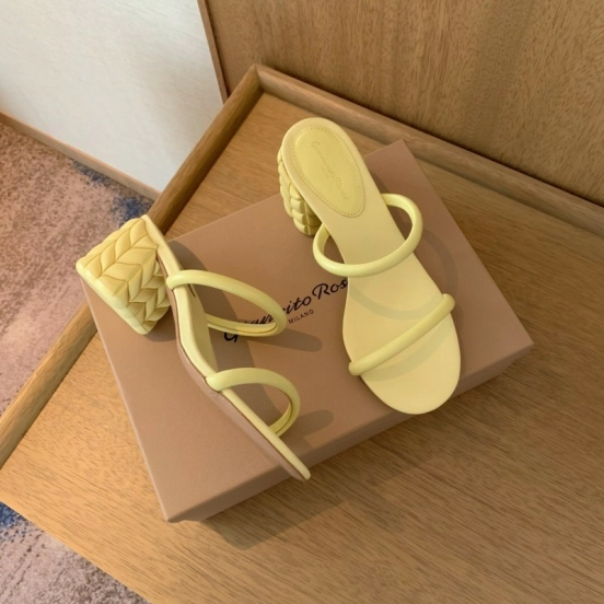 2025 Women Gianvito Rossi Yellow Leather Sandals